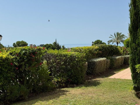 Ground Floor Apartment in Estepona, Costa del Sol – 2 beds – 350000 € - photo 25 of 28