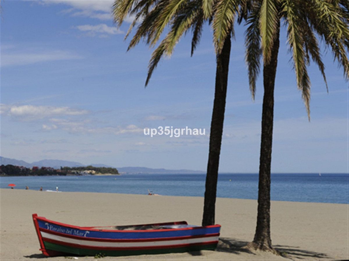 Middle Floor Apartment in Estepona, Costa del Sol – 2 beds – 495000 € - photo 21 of 21