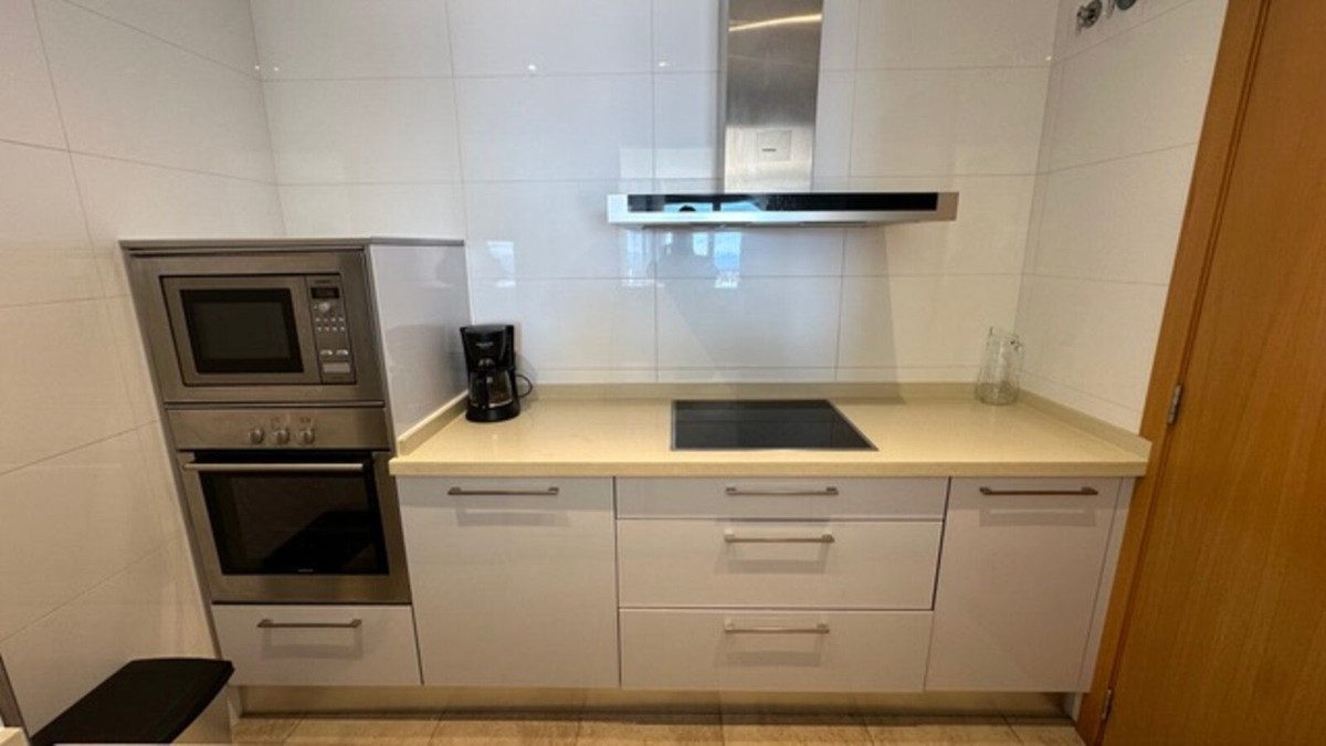 Penthouse Duplex in Fuengirola, Costa del Sol – 3 beds – 610000 € - photo 6 of 24