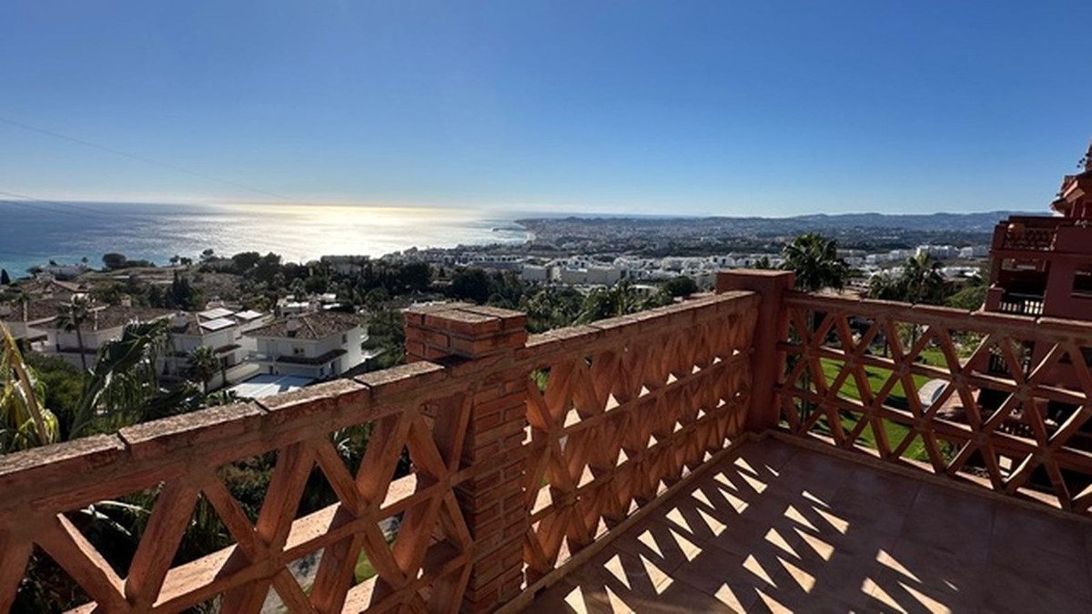 Penthouse Duplex in Fuengirola, Costa del Sol – 3 beds – 610000 € - photo 14 of 24