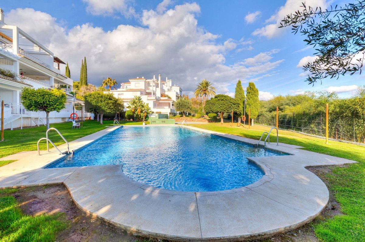 Middle Floor Apartment in Marbella, Costa del Sol – 2 beds – 395000 € - photo 23 of 23