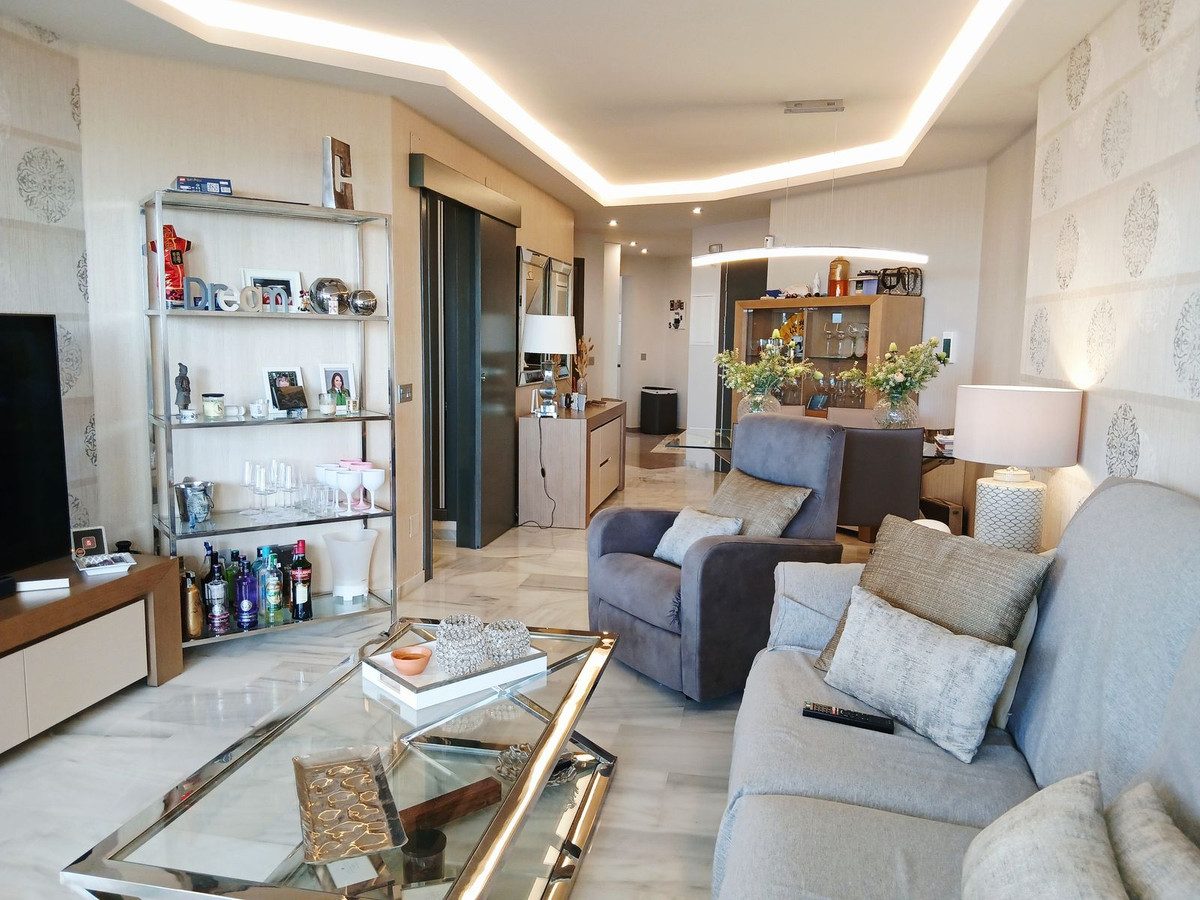 Ground Floor Apartment in Mijas, Costa del Sol – 2 beds – 423000 € - photo 5 of 42