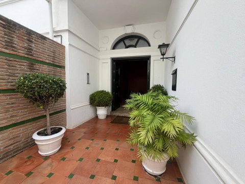 Middle Floor Apartment in Marbella, Costa del Sol – 3 beds – 595000 € - photo 2 of 34
