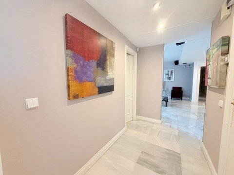 Middle Floor Apartment in Marbella, Costa del Sol – 3 beds – 595000 € - photo 3 of 34