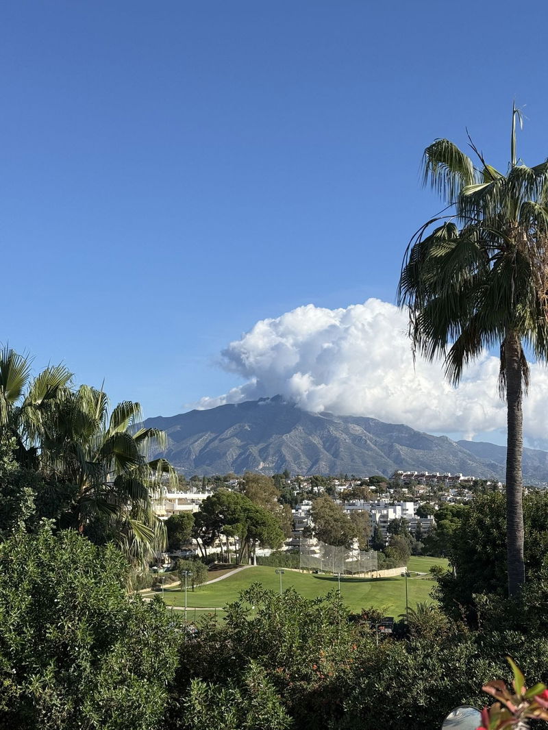 Semi-Detached House in Marbella, Costa del Sol – 3 beds – 1400000 €