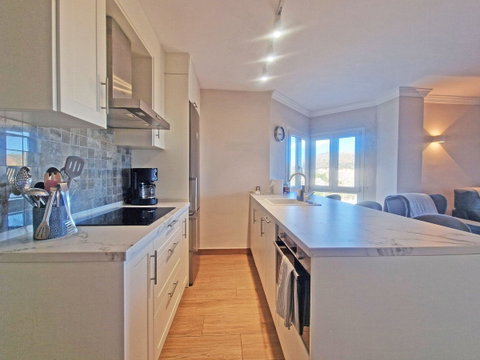 Ground Floor Apartment in Mijas, Costa del Sol – 3 beds – 395000 € - photo 12 of 38