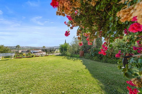 Detached Villa in Mijas, Costa del Sol – 4 beds – 975000 € - photo 3 of 40