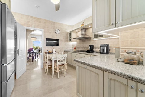 Detached Villa in Mijas, Costa del Sol – 4 beds – 975000 € - photo 15 of 40