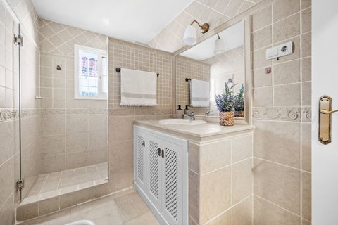 Detached Villa in Mijas, Costa del Sol – 4 beds – 975000 € - photo 21 of 40