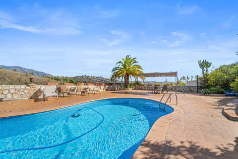 Detached Villa in Mijas, Costa del Sol – 4 beds – 975000 € - photo 31 of 40