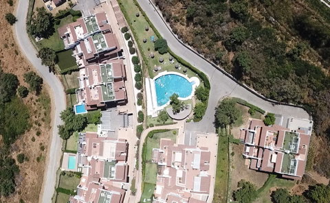 Middle Floor Apartment in Marbella, Costa del Sol – 3 beds – 535000 € - photo 2 of 34