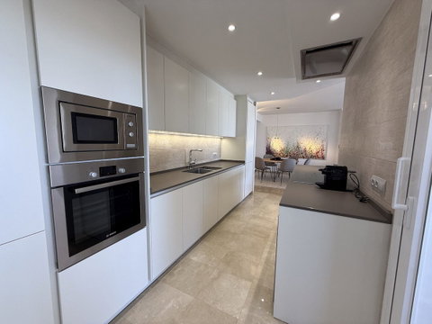 Middle Floor Apartment in Marbella, Costa del Sol – 3 beds – 535000 € - photo 10 of 34
