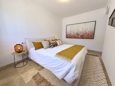 Middle Floor Apartment in Marbella, Costa del Sol – 3 beds – 535000 € - photo 16 of 34