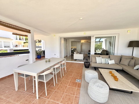 Middle Floor Apartment in Marbella, Costa del Sol – 3 beds – 535000 € - photo 27 of 34