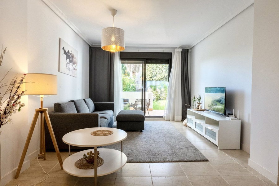 Ground Floor Apartment in Estepona, Costa del Sol – 2 beds – 349000 € - photo 1 of 29