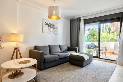 Ground Floor Apartment in Estepona, Costa del Sol – 2 beds – 349000 € - photo 4 of 29