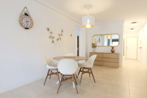 Ground Floor Apartment in Estepona, Costa del Sol – 2 beds – 349000 € - photo 7 of 29