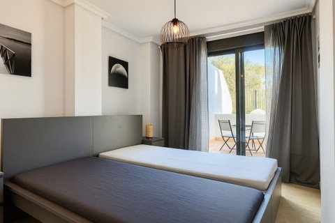Ground Floor Apartment in Estepona, Costa del Sol – 2 beds – 349000 € - photo 16 of 29