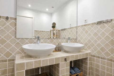 Ground Floor Apartment in Estepona, Costa del Sol – 2 beds – 349000 € - photo 20 of 29