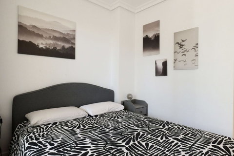 Ground Floor Apartment in Estepona, Costa del Sol – 2 beds – 349000 € - photo 23 of 29