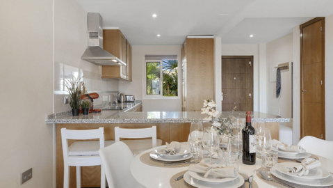 Middle Floor Apartment in Torremolinos, Costa del Sol – 2 beds – 575000 € - photo 5 of 22