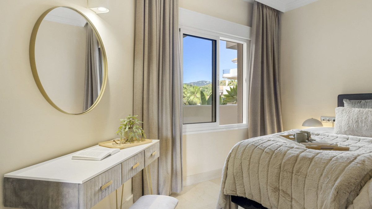 Middle Floor Apartment in Torremolinos, Costa del Sol – 2 beds – 575000 € - photo 17 of 22