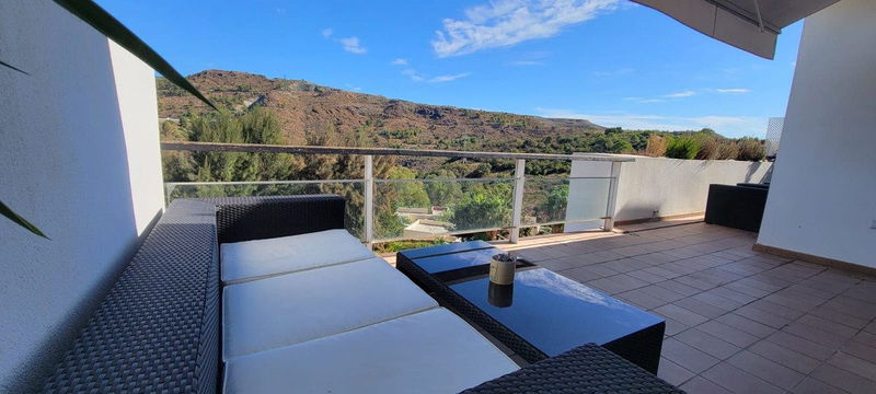 Middle Floor Apartment in Estepona, Costa del Sol – 2 beds – 260000 €