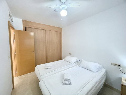 Middle Floor Apartment in Torremolinos, Costa del Sol – 1 beds – 210000 € - photo 11 of 18