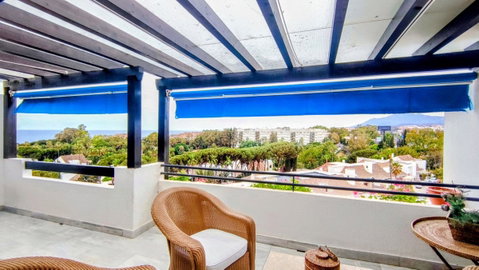 Middle Floor Apartment in Marbella, Costa del Sol – 2 beds – 799000 € - photo 3 of 39