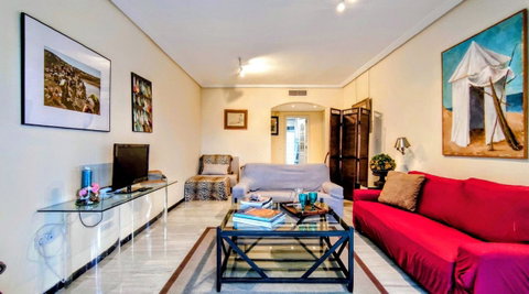 Middle Floor Apartment in Marbella, Costa del Sol – 2 beds – 799000 € - photo 10 of 39