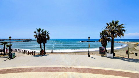 Middle Floor Apartment in Marbella, Costa del Sol – 2 beds – 799000 € - photo 37 of 39