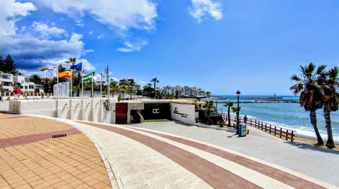 Middle Floor Apartment in Marbella, Costa del Sol – 2 beds – 799000 € - photo 38 of 39
