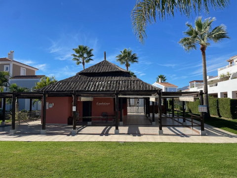 Ground Floor Apartment in Estepona, Costa del Sol – 2 beds – 450000 € - photo 9 of 10