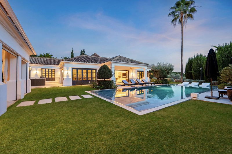 Detached Villa in Marbella, Costa del Sol – 5 beds – 11950000 €