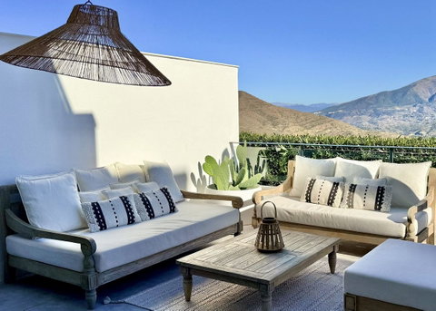 Townhouse in Marbella, Costa del Sol – 3 beds – 850000 € - photo 3 of 37