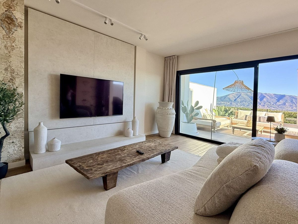 Townhouse in Marbella, Costa del Sol – 3 beds – 850000 € - photo 6 of 37