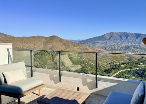 Townhouse in Marbella, Costa del Sol – 3 beds – 850000 € - photo 31 of 37