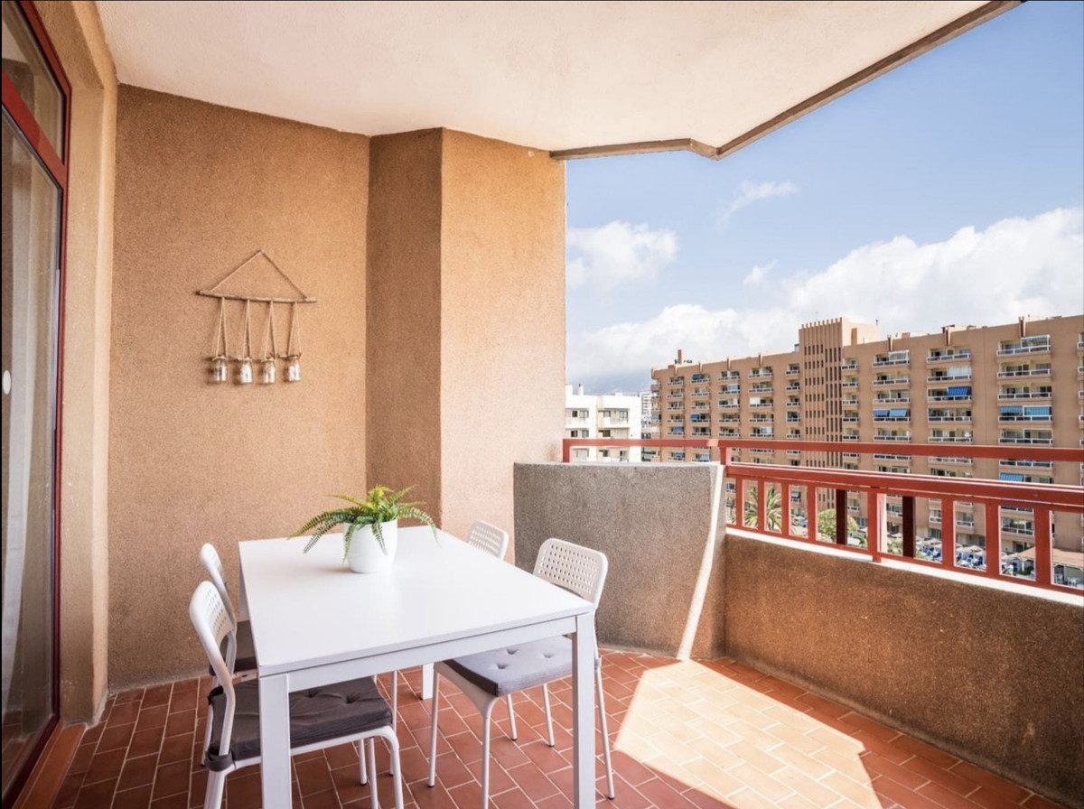 Middle Floor Studio in Fuengirola, Costa del Sol – 0 beds – 249000 € - photo 3 of 16