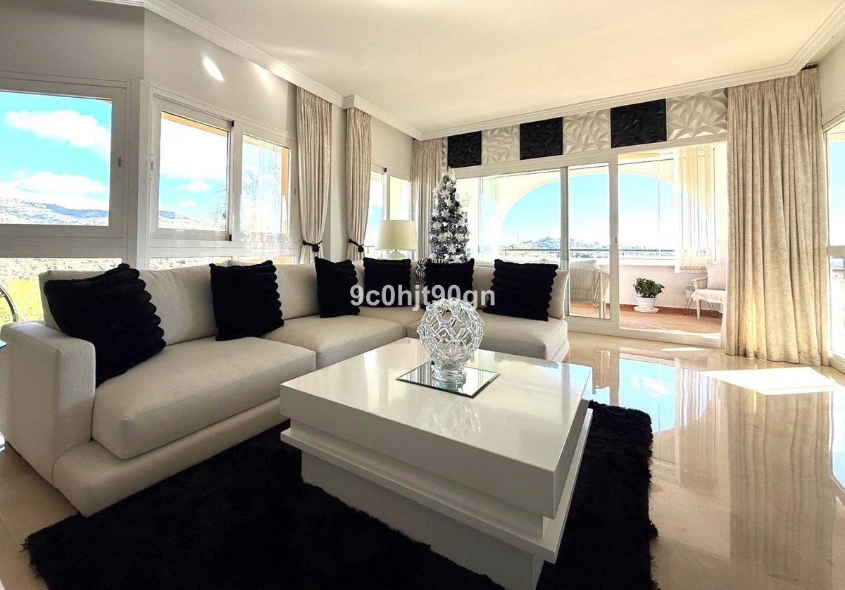 Penthouse in Torremolinos, Costa del Sol – 2 beds – 695000 € - photo 10 of 38