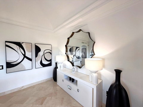 Penthouse in Torremolinos, Costa del Sol – 2 beds – 695000 € - photo 12 of 38