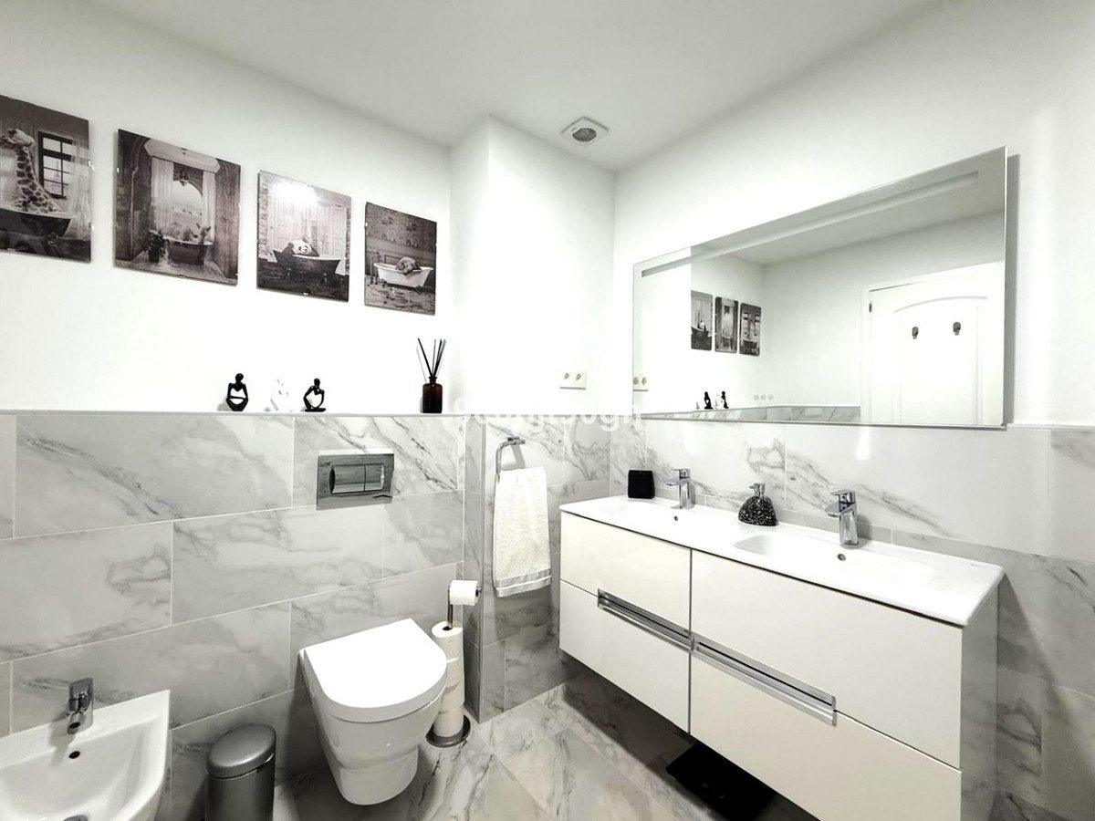 Penthouse in Torremolinos, Costa del Sol – 2 beds – 695000 € - photo 20 of 38