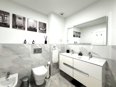Penthouse in Torremolinos, Costa del Sol – 2 beds – 695000 € - photo 20 of 38