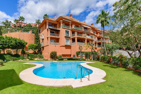 Ground Floor Apartment in Torremolinos, Costa del Sol – 2 beds – 625000 € - photo 2 of 30