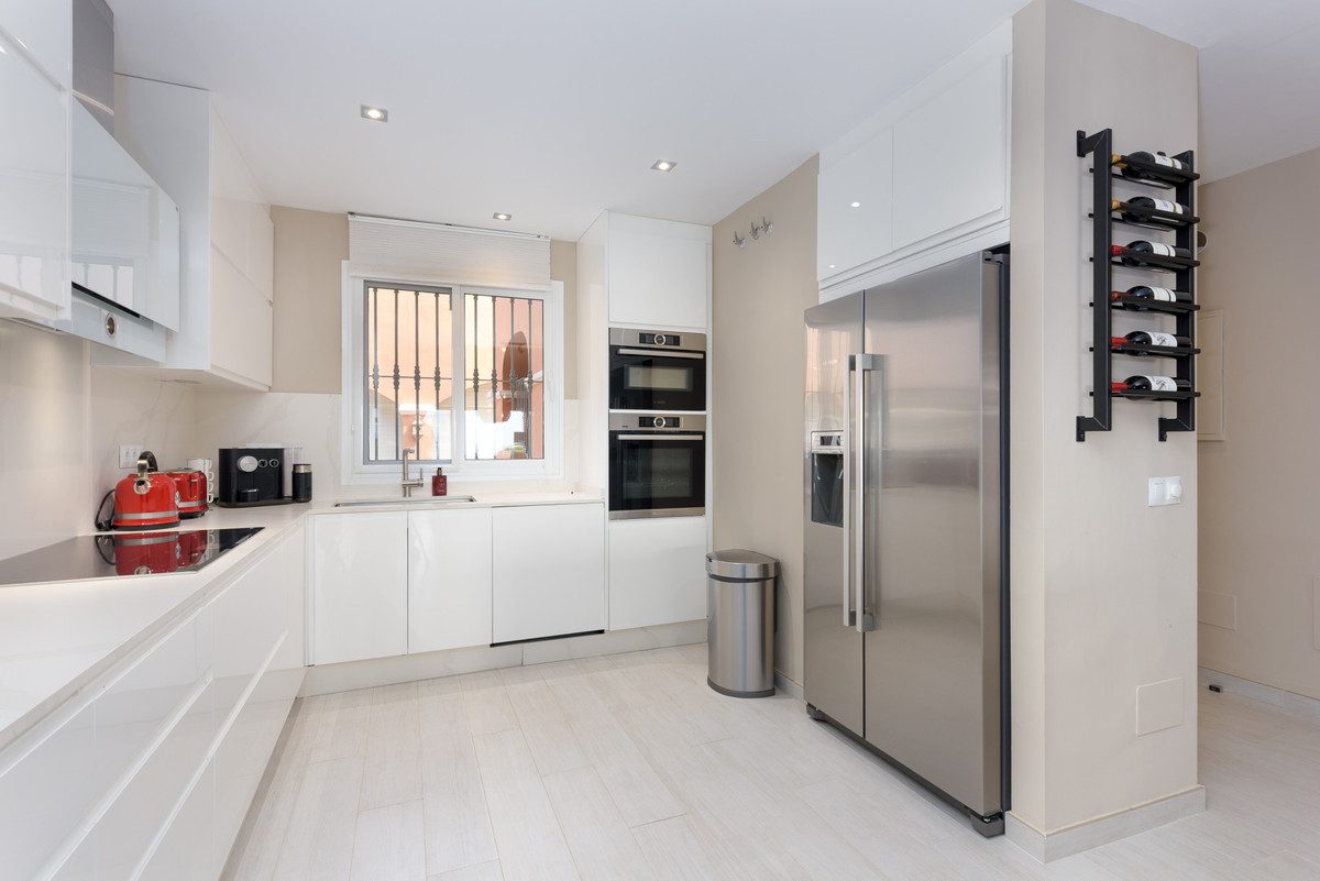 Ground Floor Apartment in Torremolinos, Costa del Sol – 2 beds – 625000 € - photo 21 of 30