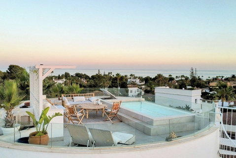 Detached Villa in Marbella, Costa del Sol – 3 beds – 1595000 € - photo 27 of 31