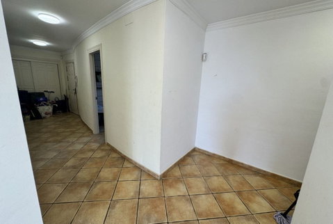 Middle Floor Apartment in Estepona, Cancelada – 2 beds – 295000 € - photo 49 of 90