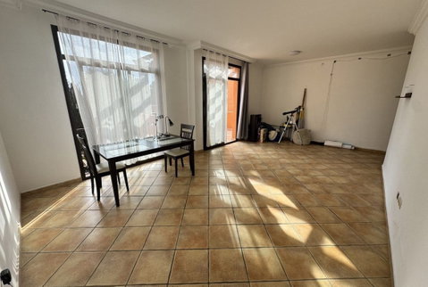 Middle Floor Apartment in Estepona, Cancelada – 2 beds – 295000 € - photo 44 of 90