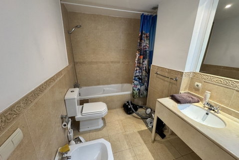 Middle Floor Apartment in Estepona, Cancelada – 2 beds – 295000 € - photo 77 of 90