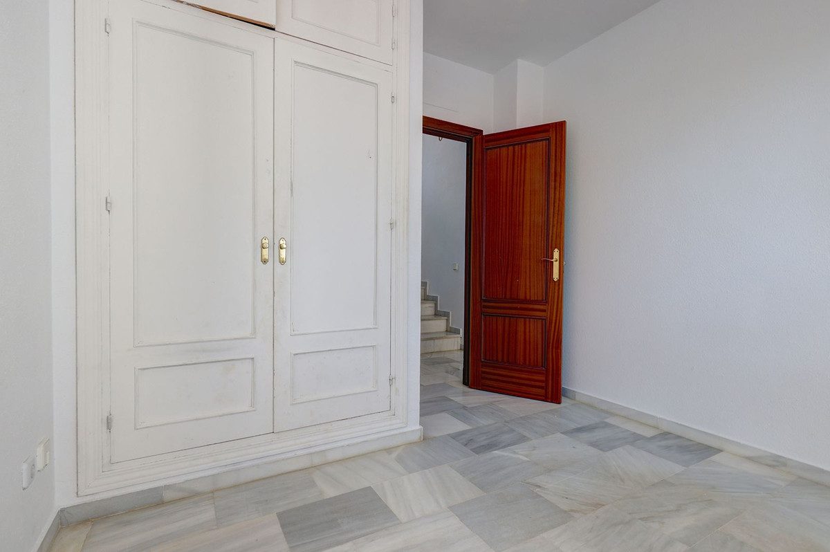 Townhouse in Marbella, Costa del Sol – 3 beds – 695000 € - photo 14 of 56