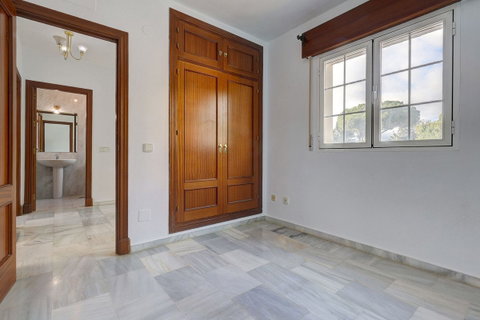 Townhouse in Marbella, Costa del Sol – 3 beds – 695000 € - photo 18 of 56